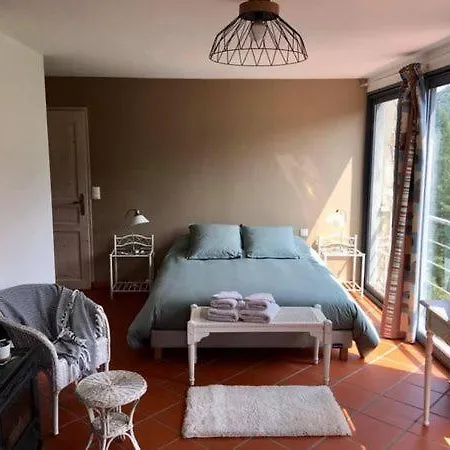 فندق مبيت وإفطار D'hotes Mas La Tardosse برا-دو-مولو-لا-بريست